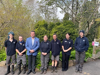 Kevin meeting Kickstart Employees At Paignton Zoo